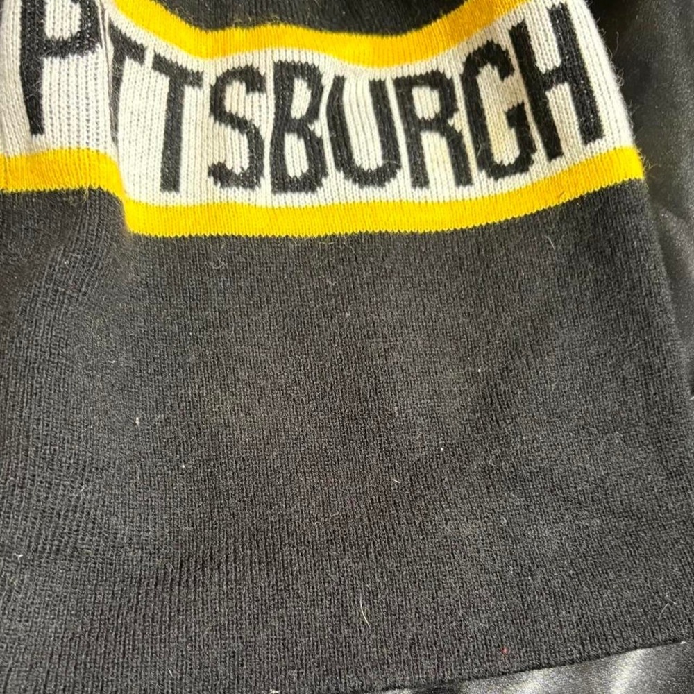 Pittsburgh Steelers beanie winter hat - Picture 3 of 4